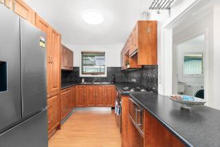 The Vacation House - Hallett Cove - Halletts Cove - 1