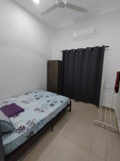 Mikaeel Homestay Beserah Kuantan - Kuantan - 7