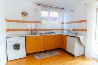 House Yvonne Camping Ananas Cisnadioara - 2