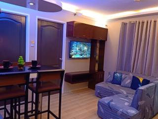 Renz's Metro Hideout - Manila - 1