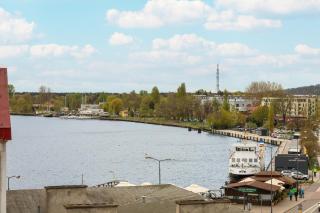 Plac Słowiański Apartments with Balcony Świnoujście Center by Noclegi Renters - Świnoujście - 9