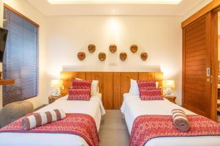 Exquisite 4br Haven, 5min Stroll To Beach Canggu - Canggu - 1