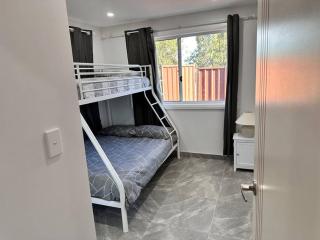Woodbine Guesthouse - Leumeah - 1