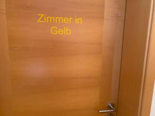 Ferienzimmer Oelhaf Zimmer in Gelb Self Check-In mit Key-Tresore - Wilhelmsdorf - 3
