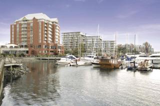 Coast Victoria Hotel & Marina by APA - 6