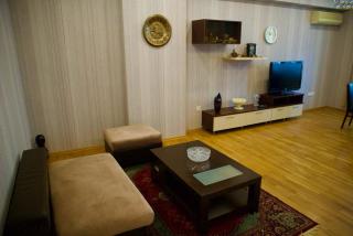 Boulevard view spacious apartment in Baku - Bakoe - 9