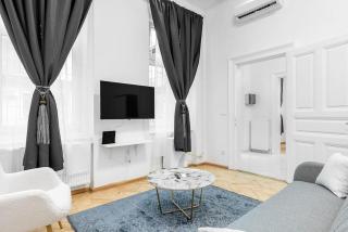 Dizsu's Place - Budapest - 7