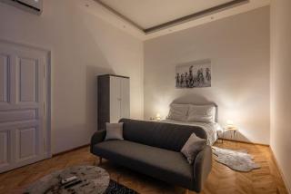 Dizsu's Place - Budapest - 4