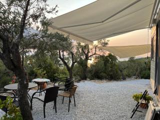 Stunning Sea View Tiny House - 1