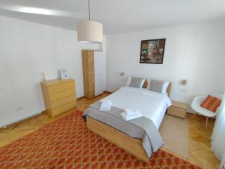 FRIENDS House - Central Station - Self Check-in - Braşov - 1