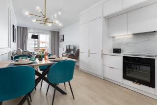 Plac Słowiański Apartments with Balcony Świnoujście Center by Noclegi Renters - Świnoujście - 4