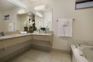 Baymont by Wyndham Seattle/Kirkland WA - Kirkland - 1
