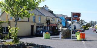 Renvyle 197 Tullycross Chalet - 1