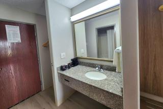 Days Inn by Wyndham Lafayette Scott - Lafayette - 0