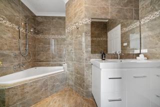 Perfectly Located Complete Villa - Pokolbin - 1