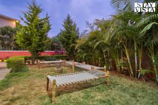 StayVista's Tableland Vista - Hill-View Haven with Jacuzzi & Terrace - 9