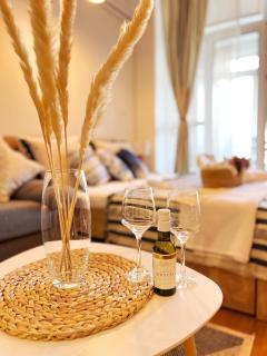 Luna House - Budua - 2