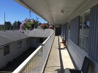 Island West Resort-Motel - 5