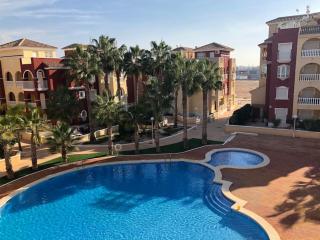 Spacious apart. for 6 pers. AC, UK TV, 600MB WiFi - 9