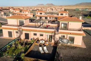 La Caleta Home con Piscina Terraza Jardines privados Terraza y Wifi - Corralejo - 9
