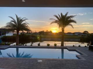 Canal Waterfront house-Pool-Fishing and Game Room - Cape Coral - 0