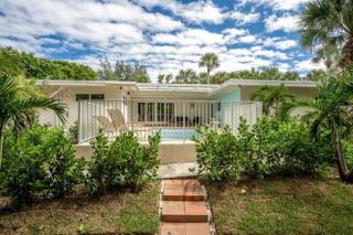 Beautifully Renovated 5 bedroom Vero Beach home - Vero Beach - 3