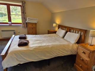 Kestrel Farmhouse - 3