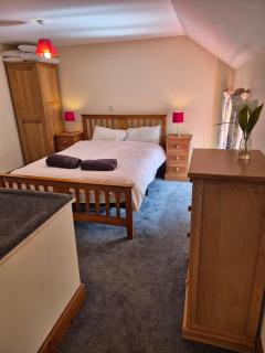 Kestrel Farmhouse - 1