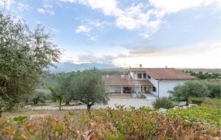 Gorgeous Apartment In Moscufo With Wifi - Moscufo - 1