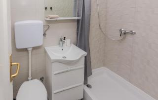 1 Bedroom Cozy Apartment In Nin - Nin - 1