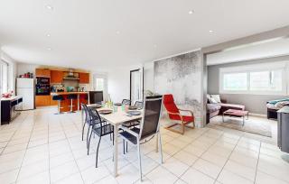 3 Bedroom Stunning Home In Lanvaudan - 9