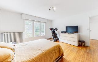 3 Bedroom Stunning Home In Lanvaudan - Lanvaudan - 1