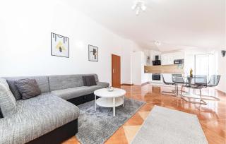 Awesome Apartment In Okrug Gornji - Trogir - 8