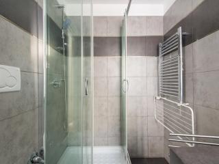 Auditorium Luxury Apartments - 4