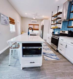 Hidden Beach Bungalow - New Smyrna Beach - 3