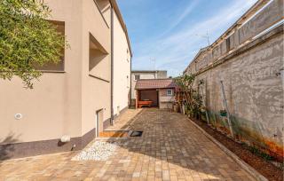 1 Bedroom Amazing Apartment In Vir - Vir - 3