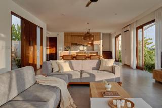Om Cemagi Beach Villa Canggu - Canggu - 0