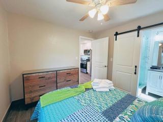 Hidden Beach Bungalow - New Smyrna Beach - 2