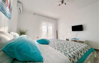 2 Bedroom Cozy Apartment In Podstrana - Podstrana - 4