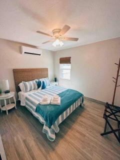 Hidden Beach Bungalow - New Smyrna Beach - 8