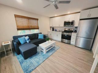 Hidden Beach Bungalow - New Smyrna Beach - 7