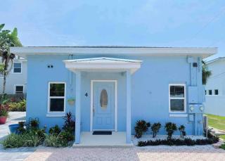 Hidden Beach Bungalow - New Smyrna Beach - 3