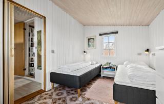Cozy Home In Grenaa With House Sea View - Grenå - 5