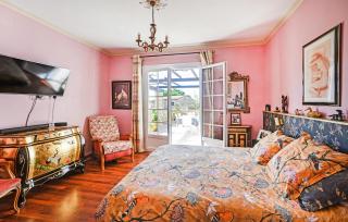 Lovely Home In Saint-Julien-Les-Rosie - 3