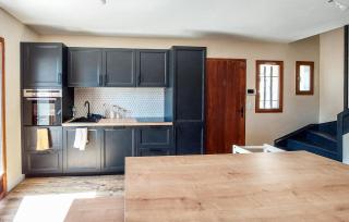 Awesome Home In Fréjus With Kitchen - Fréjus - 4