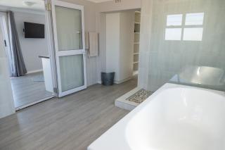 House 12 Beach Club - Hermanus - 8