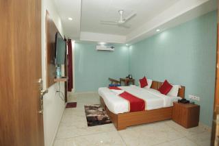 Hotel The Anvi Residency Sector 122 - 0