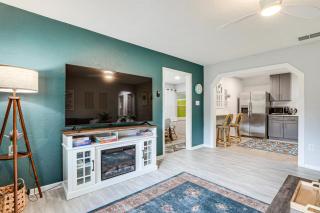 Idyllic Sarasota Home with Yard 2 Mi to Beach! - Sarasota - 5