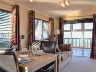 Victory Lodge 2 Bedroom - Sleeps 6 - Bron-Y-Wendon Holiday Park - Llanddulas - 5