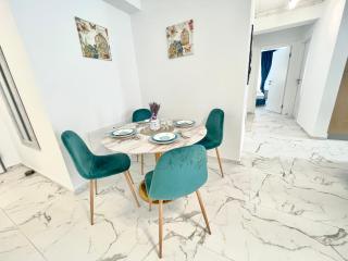 LUXURY Residence 2 bed-room Apartment - Mamaia - 6